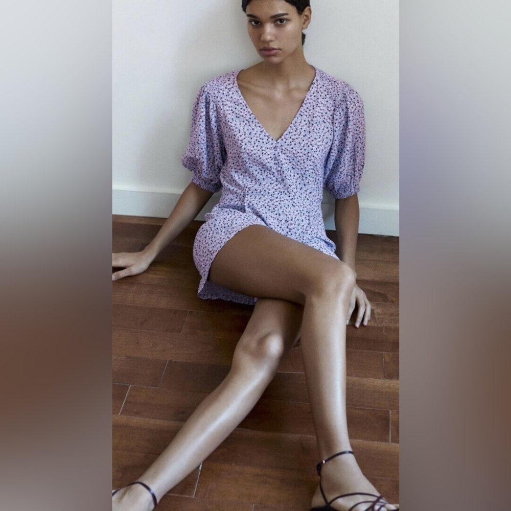 ZARA Floral V-Neck Lavender Floral Romper Jumpsuit • Small
